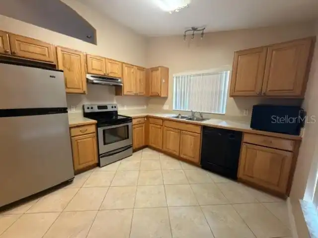 Listing Photo 14