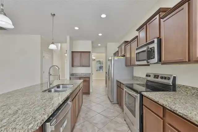 Listing Photo 17