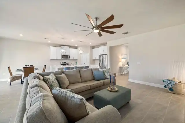 Listing Photo 19