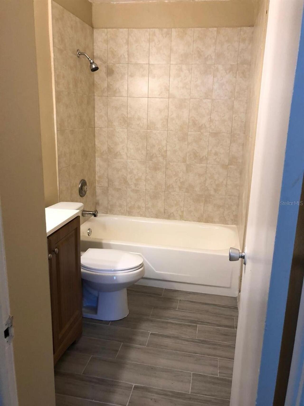 Listing Photo 9