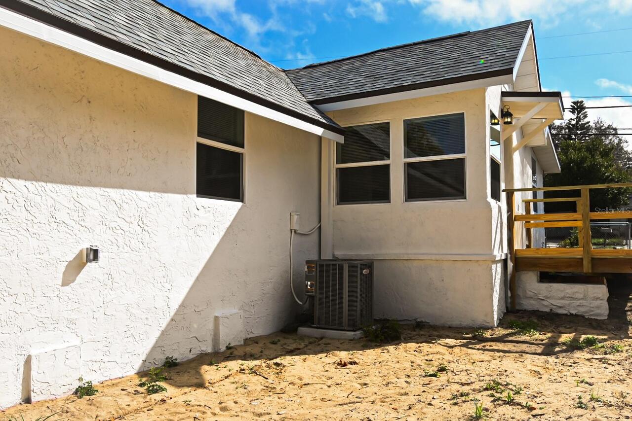 Listing Photo 8