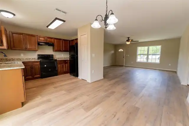 Listing Photo 20