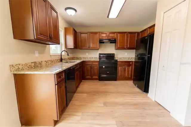 Listing Photo 21