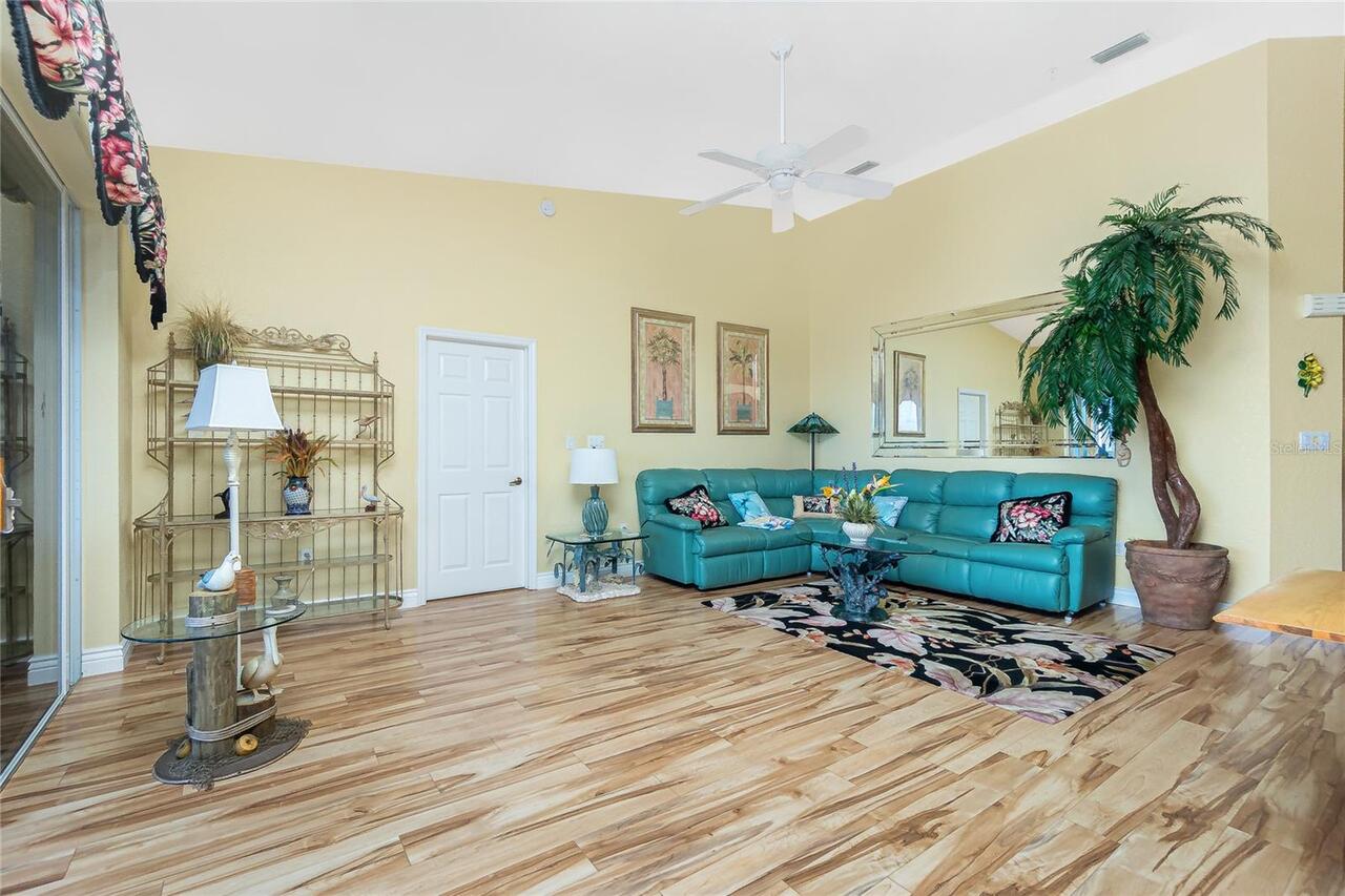 Listing Photo 13