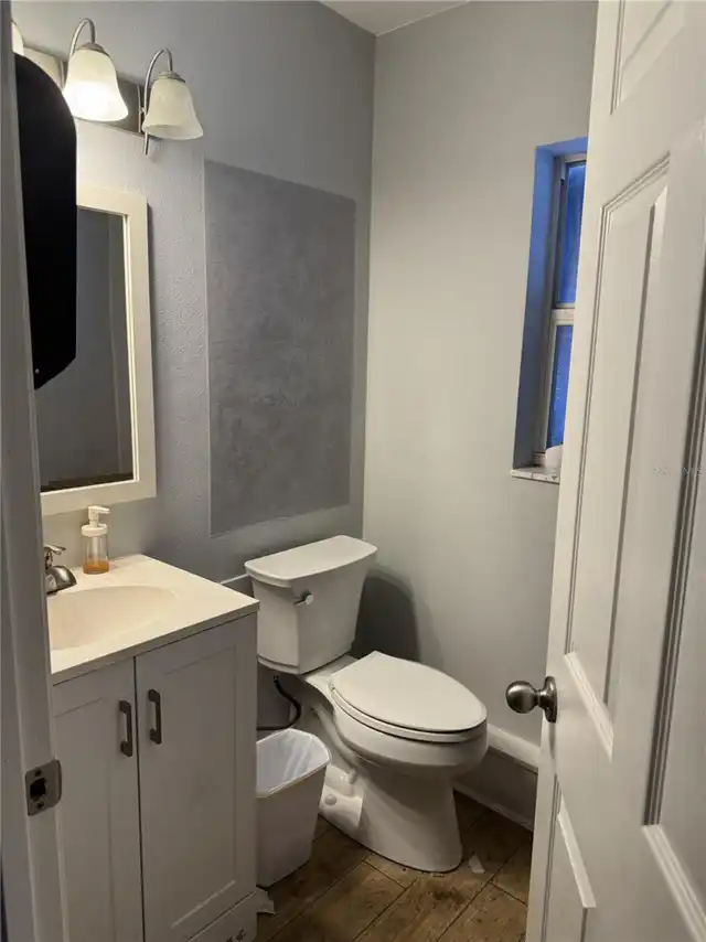 Listing Photo 8