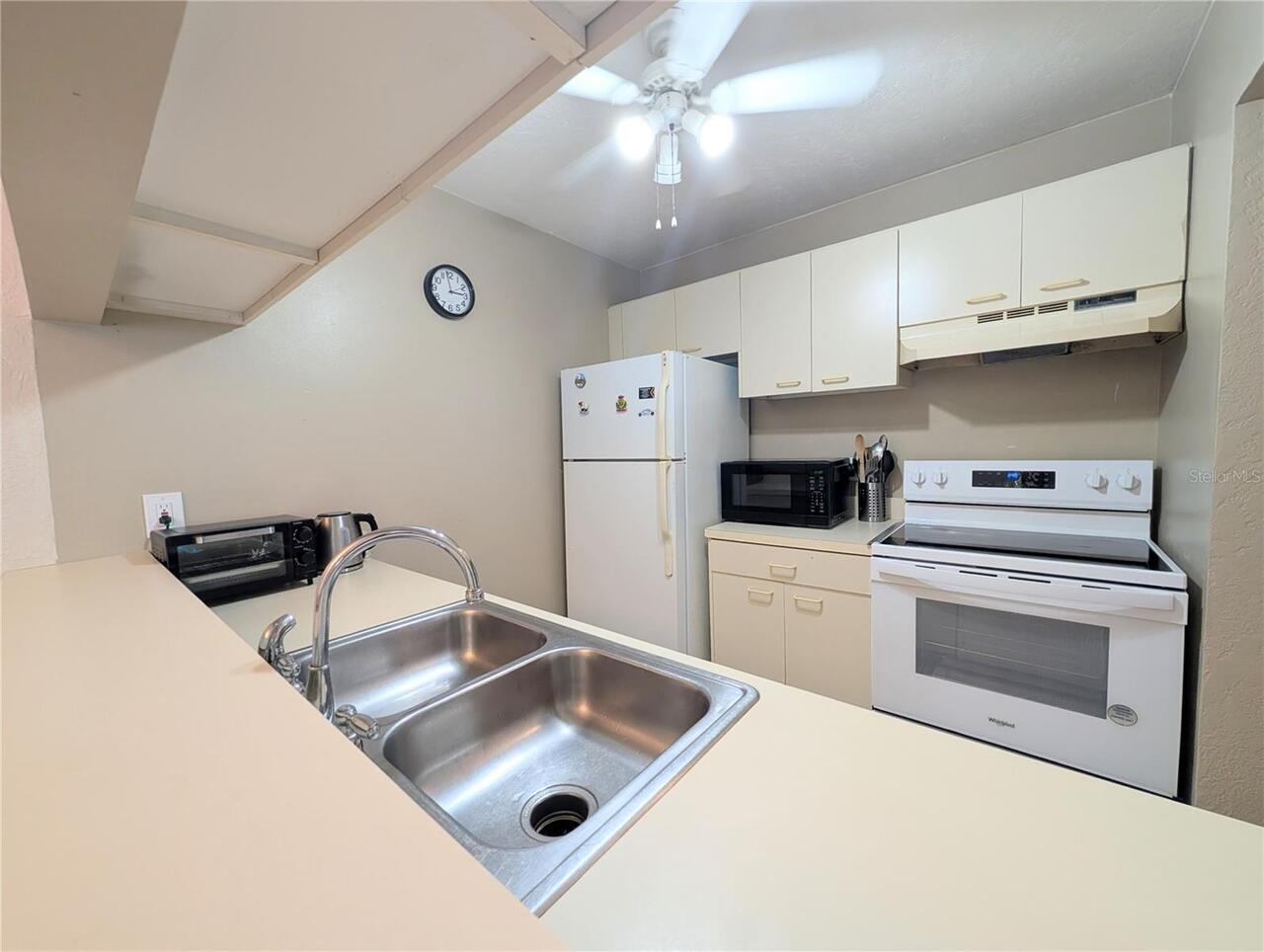 Listing Photo 7