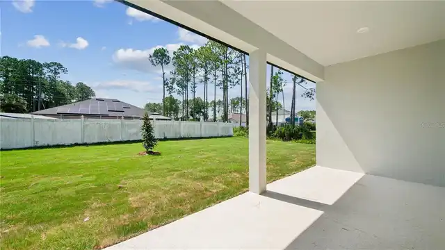 Listing Photo 12