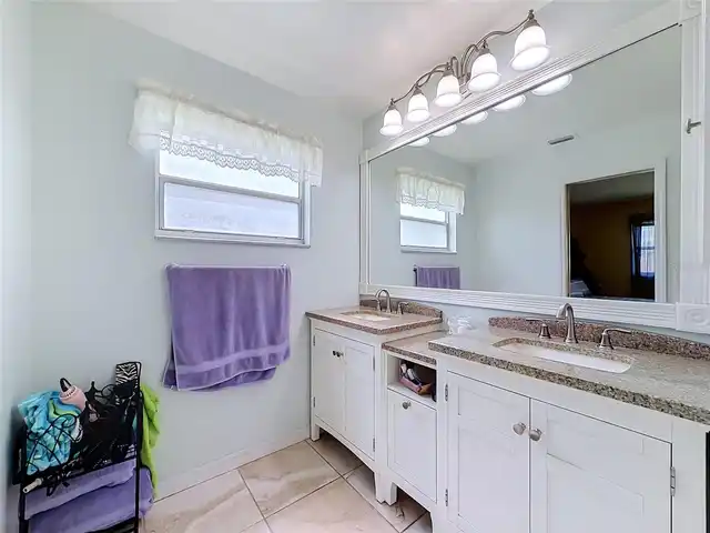 Listing Photo 34