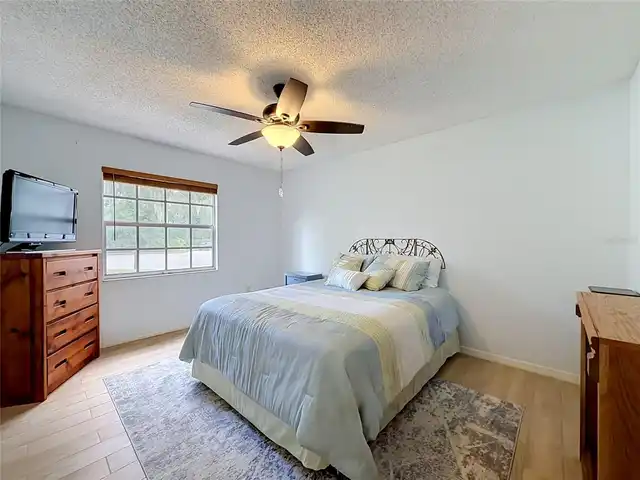 Listing Photo 36