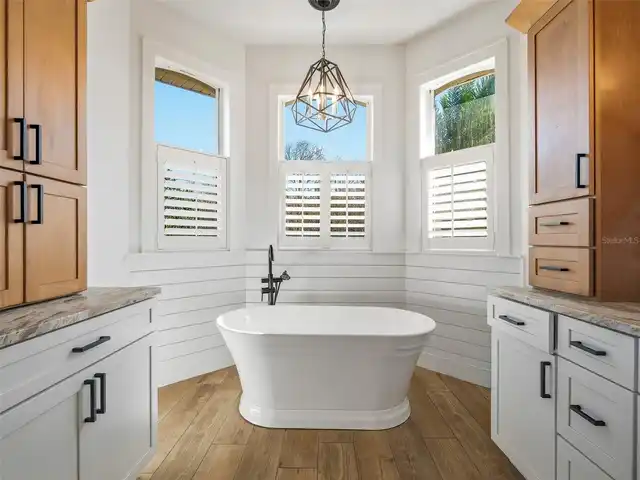 Listing Photo 23