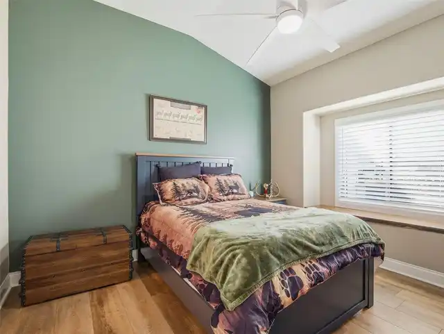 Listing Photo 33
