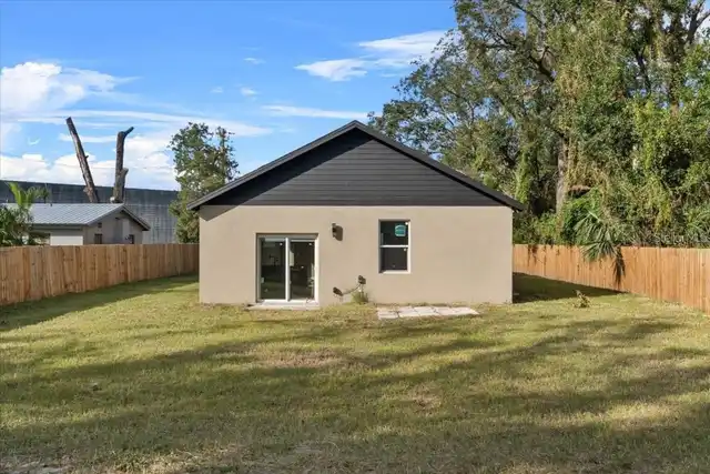 Listing Photo 22