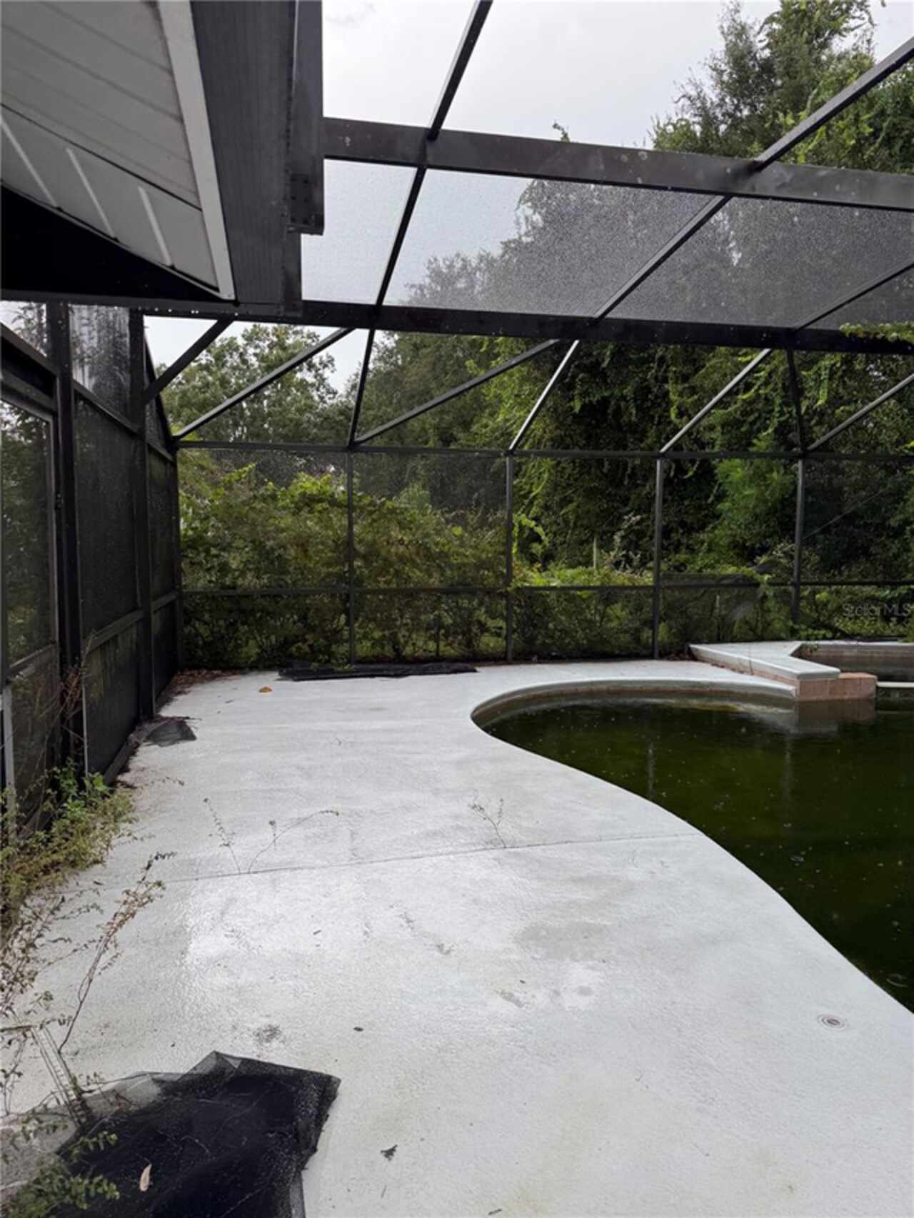 Listing Photo 11