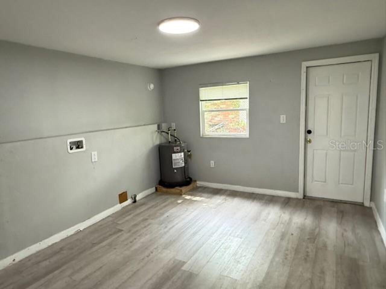 Listing Photo 11