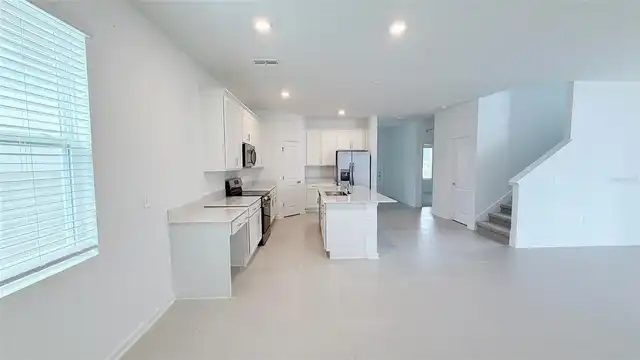 Listing Photo 14