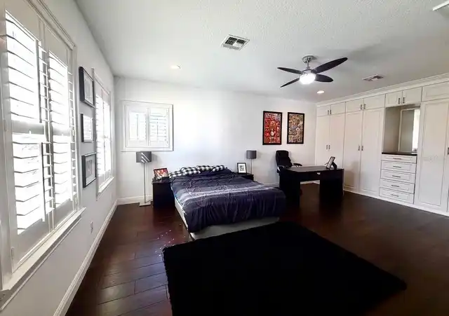 Listing Photo 23