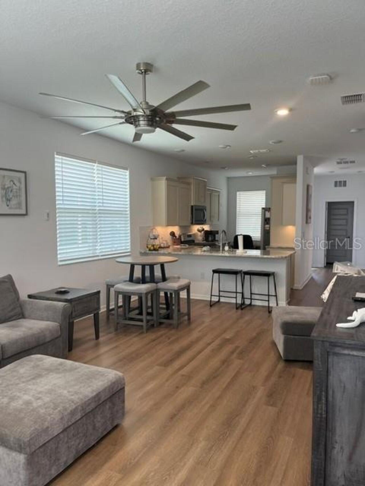 Listing Photo 8