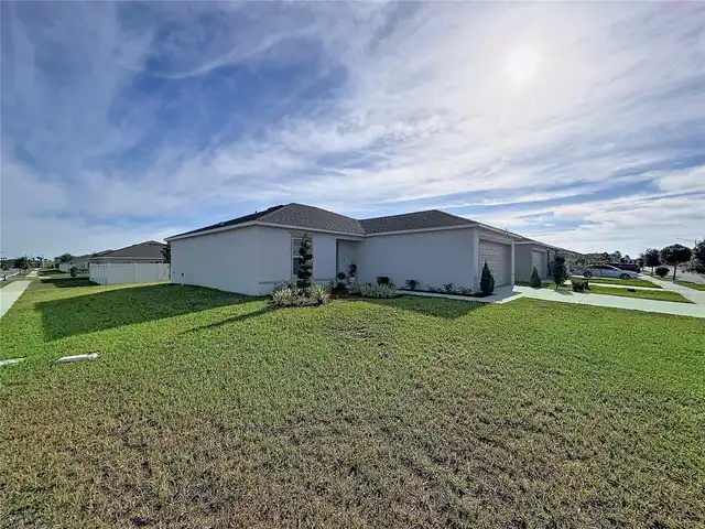 Listing Photo 8
