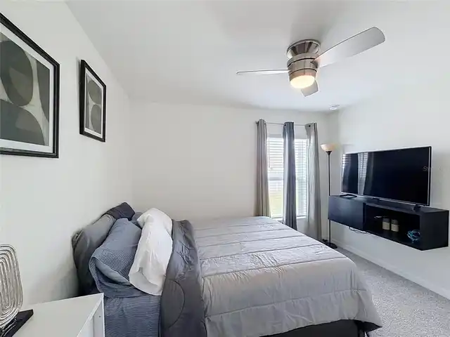 Listing Photo 19
