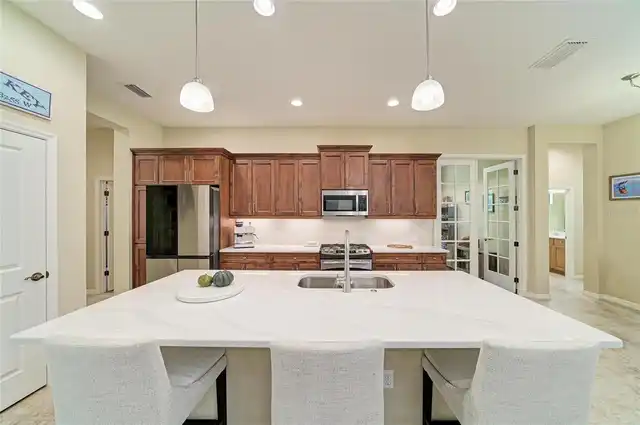 Listing Photo 14