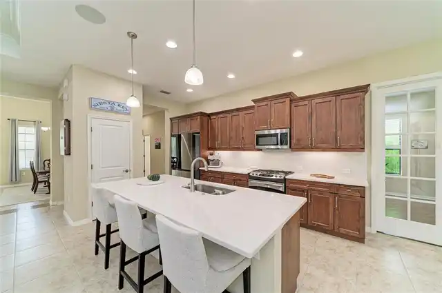 Listing Photo 15