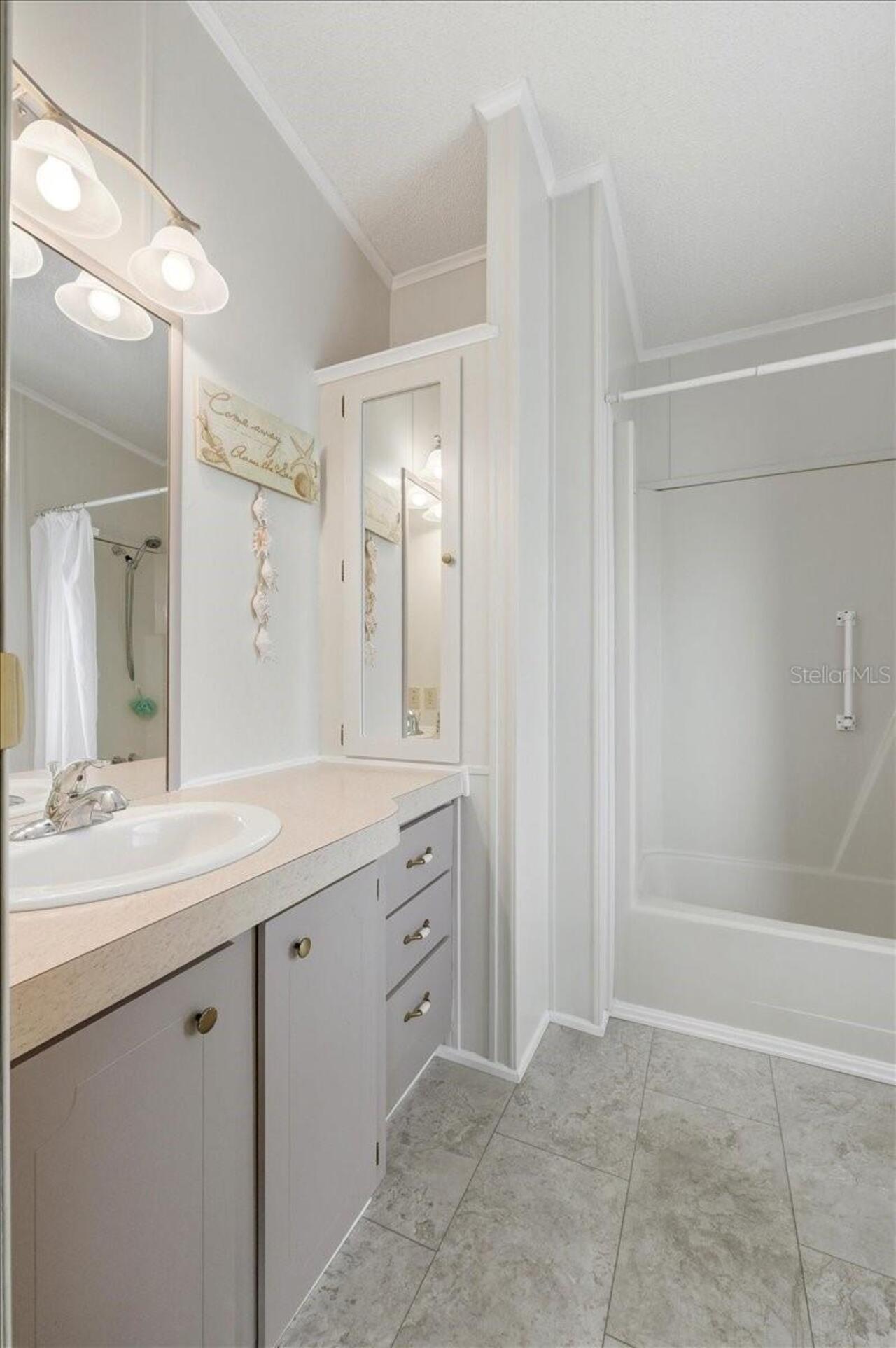 Listing Photo 22