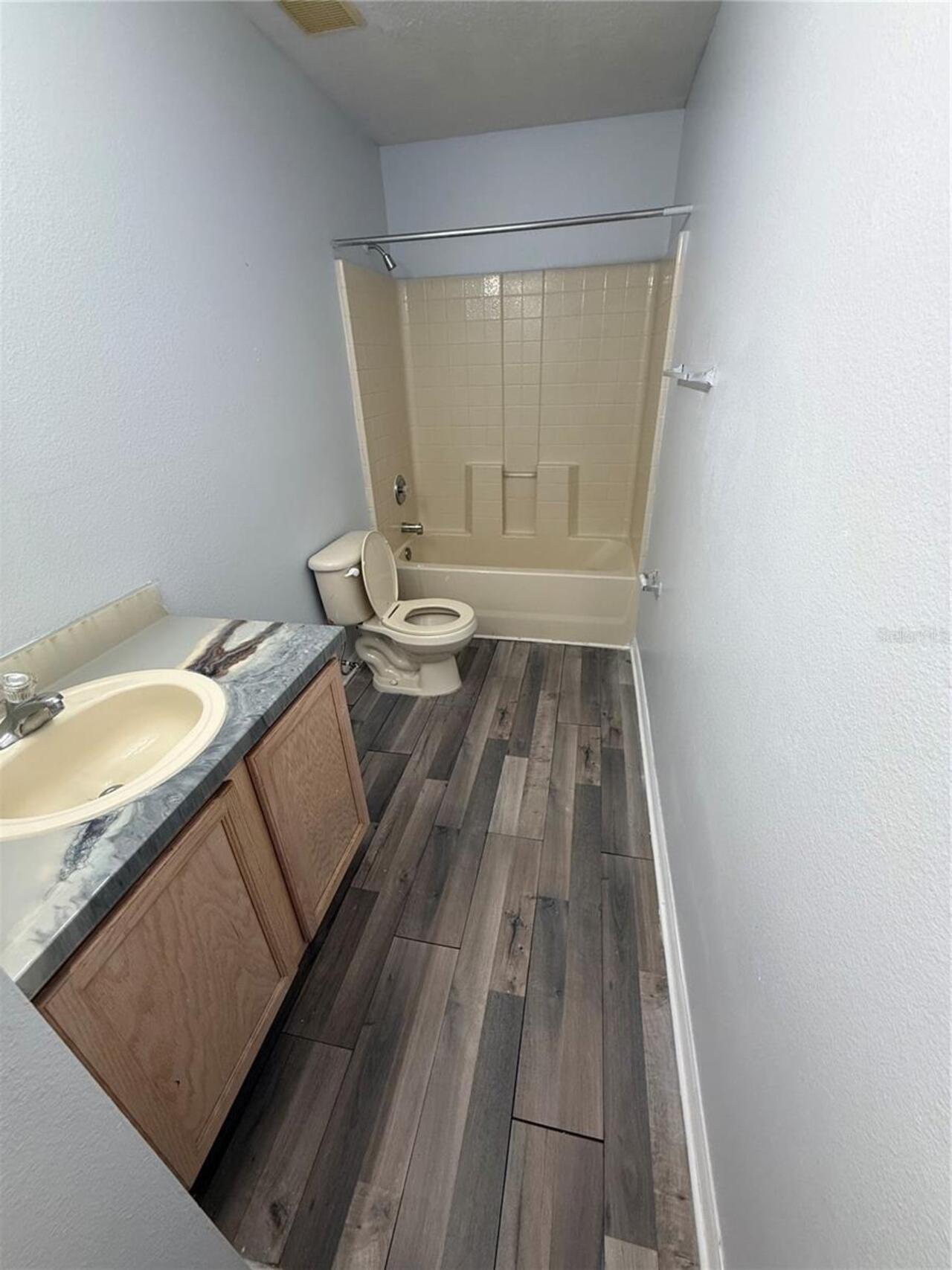 Listing Photo 23