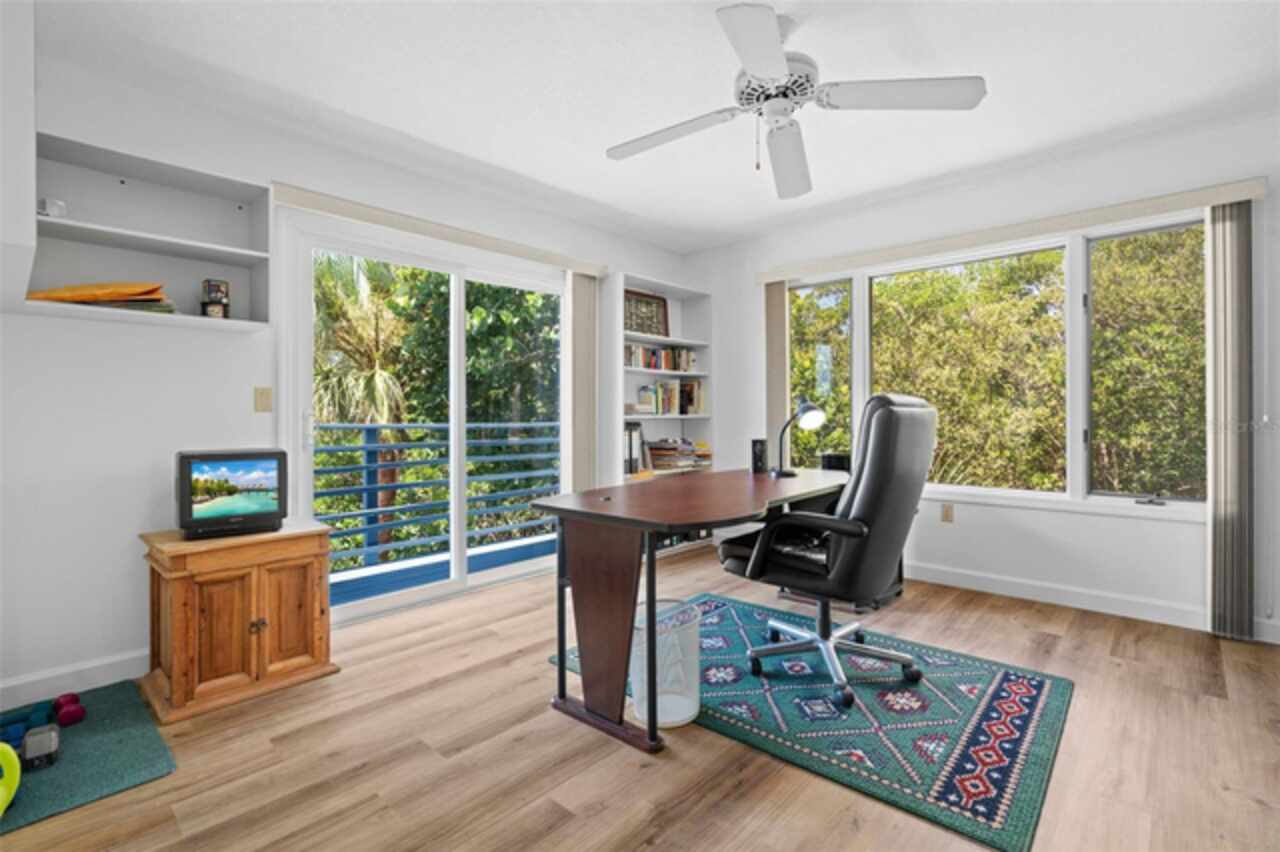 Listing Photo 15