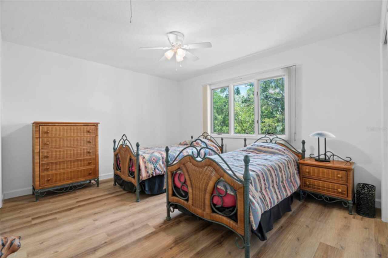 Listing Photo 34