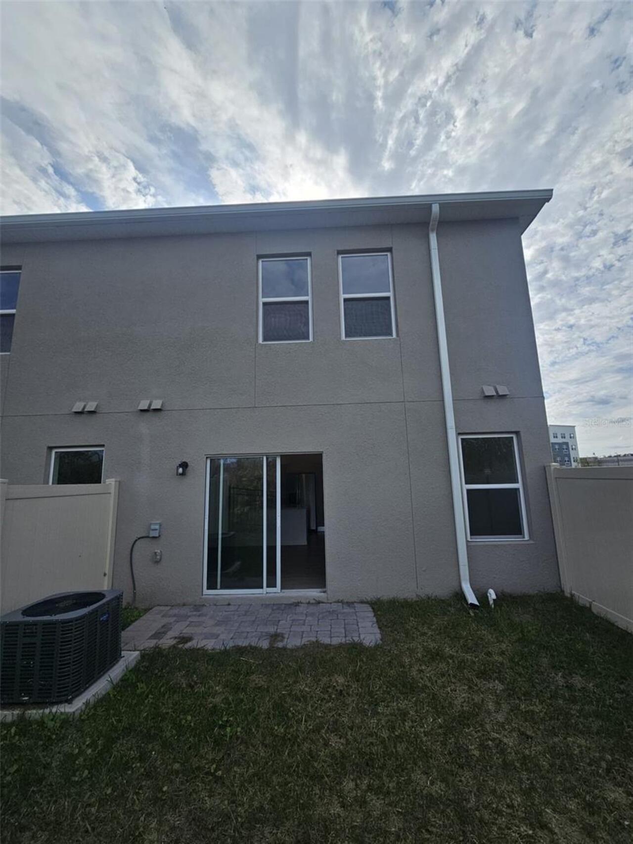 Listing Photo 17
