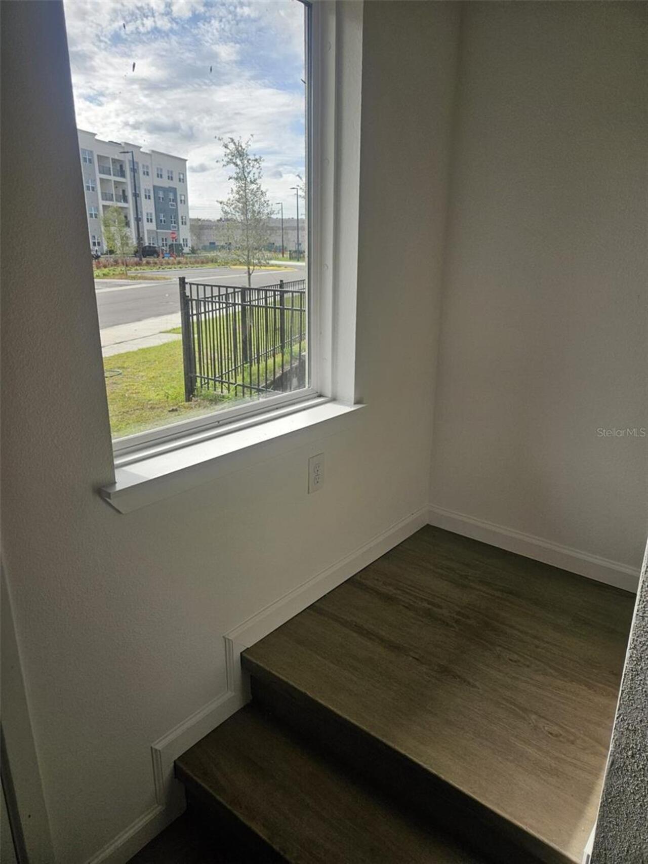 Listing Photo 18