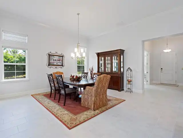 Listing Photo 14