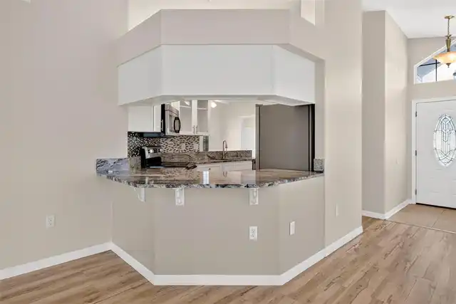 Listing Photo 21