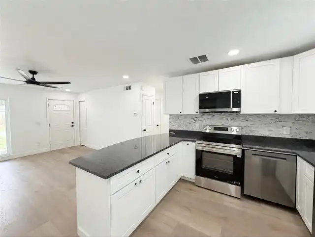 Listing Photo 13