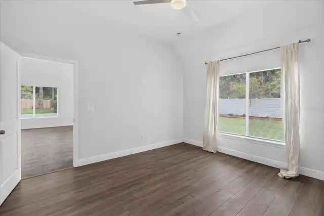 Listing Photo 34