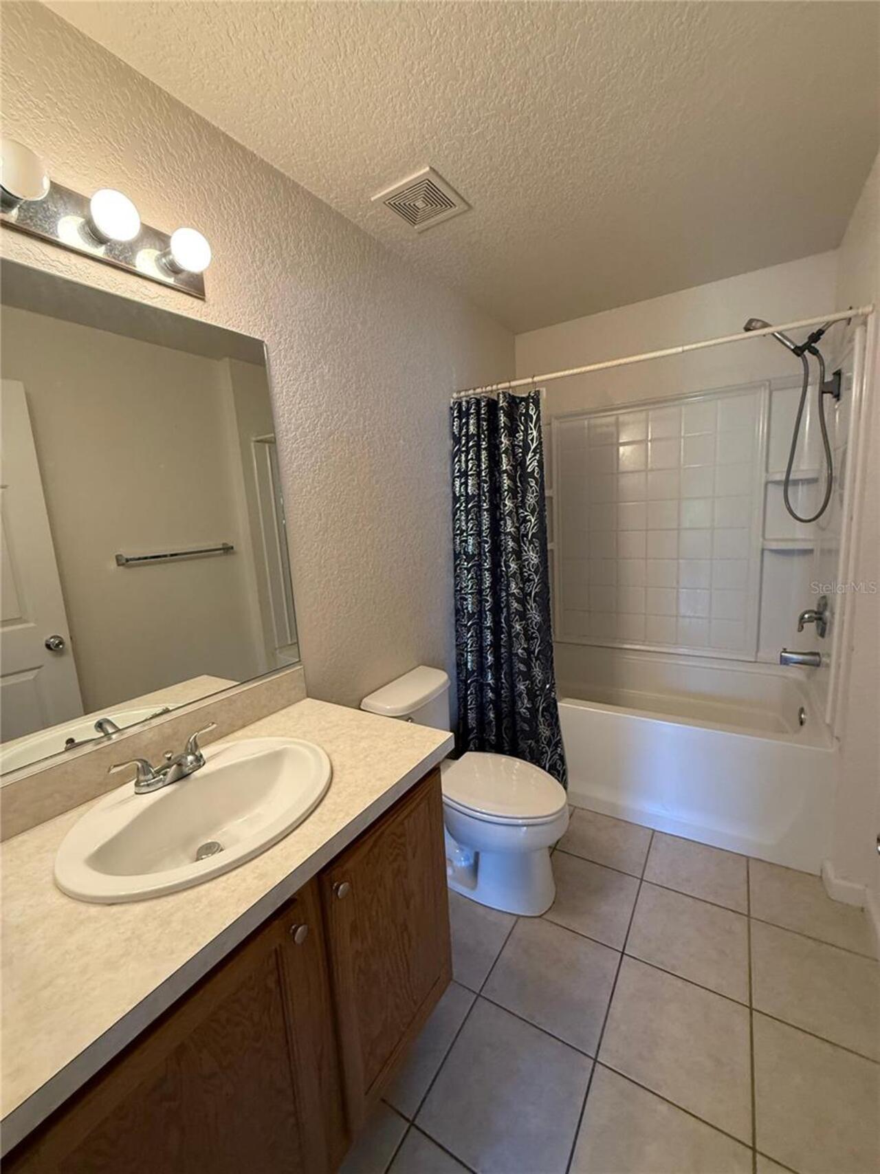 Listing Photo 9