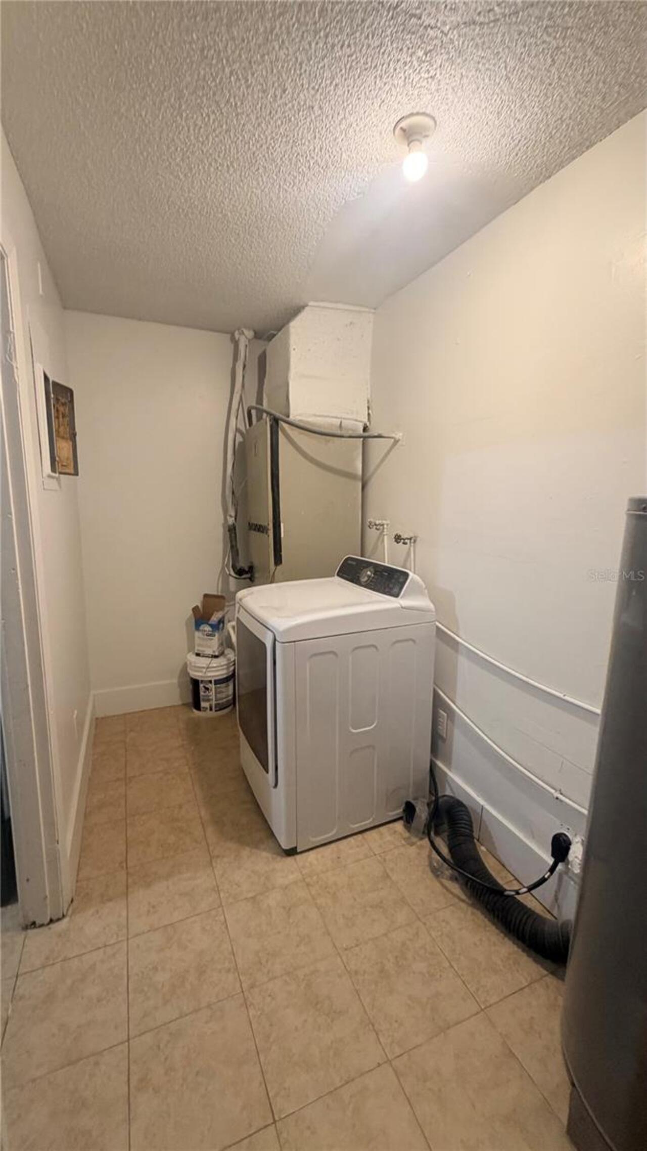 Listing Photo 12