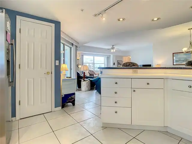 Listing Photo 14