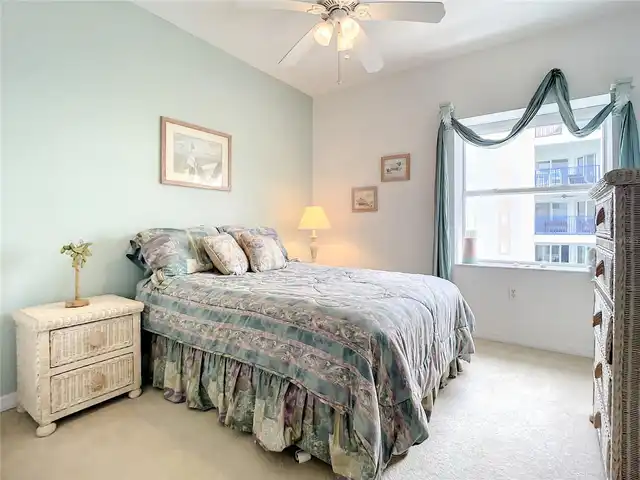 Listing Photo 16