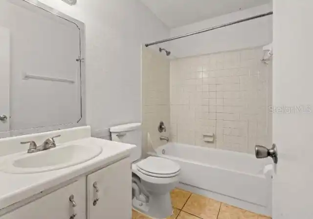 Listing Photo 9