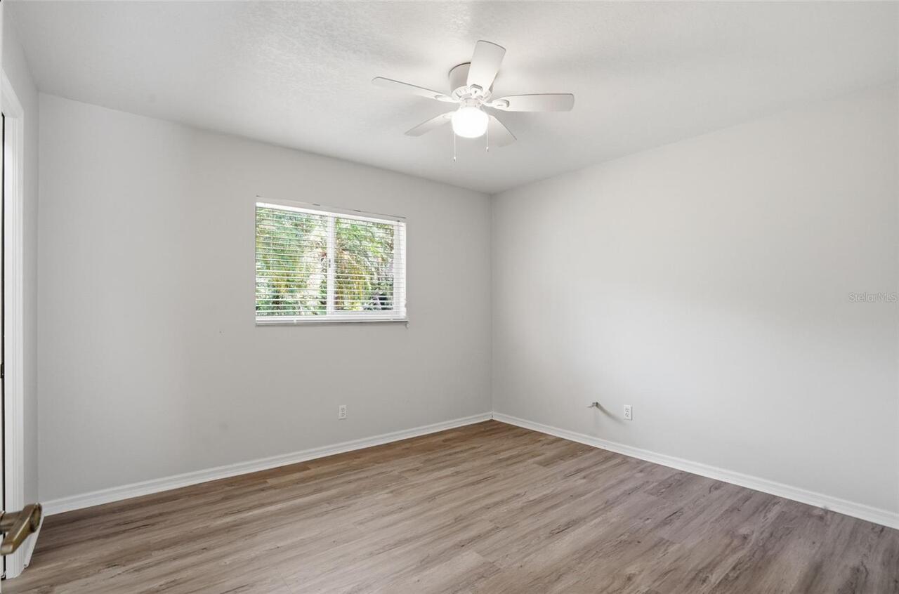 Listing Photo 37