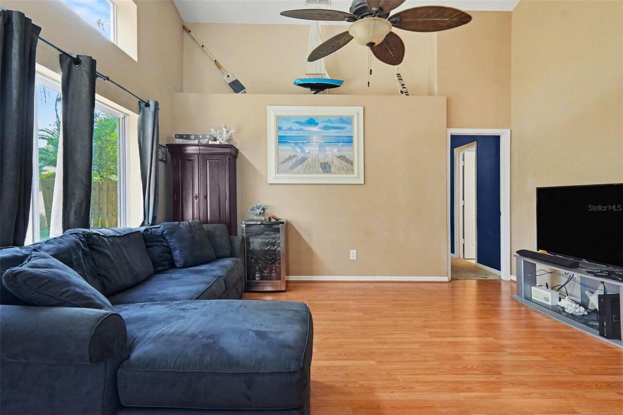 Listing Photo 11