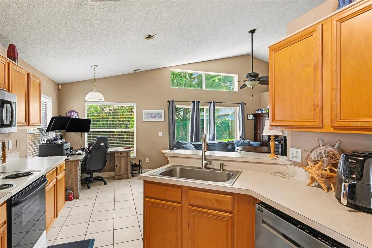 Listing Photo 17