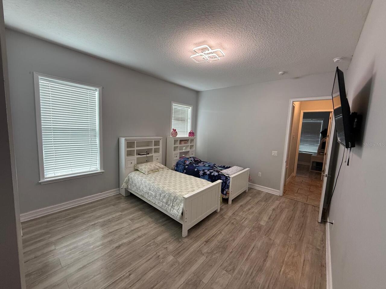Listing Photo 17