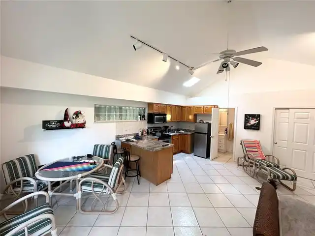 Listing Photo 43