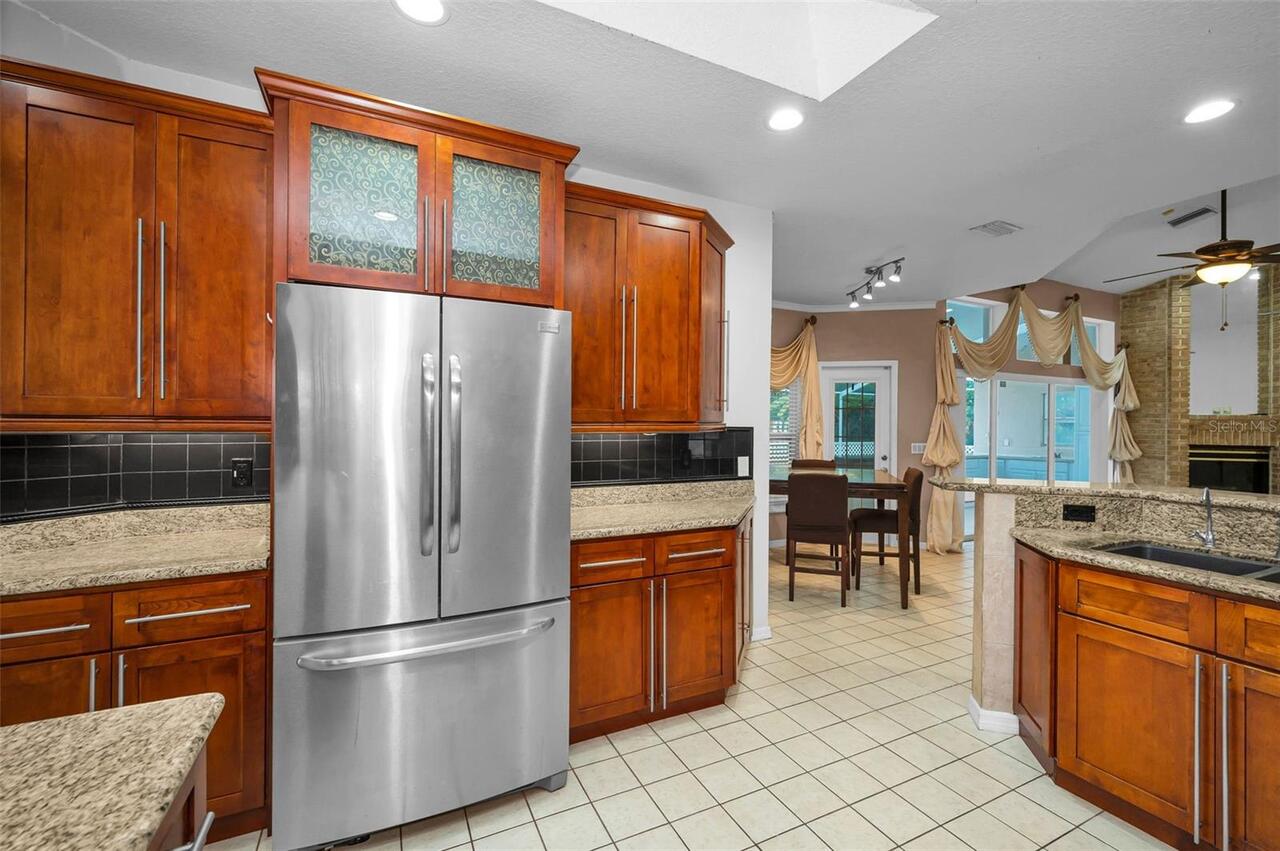 Listing Photo 10