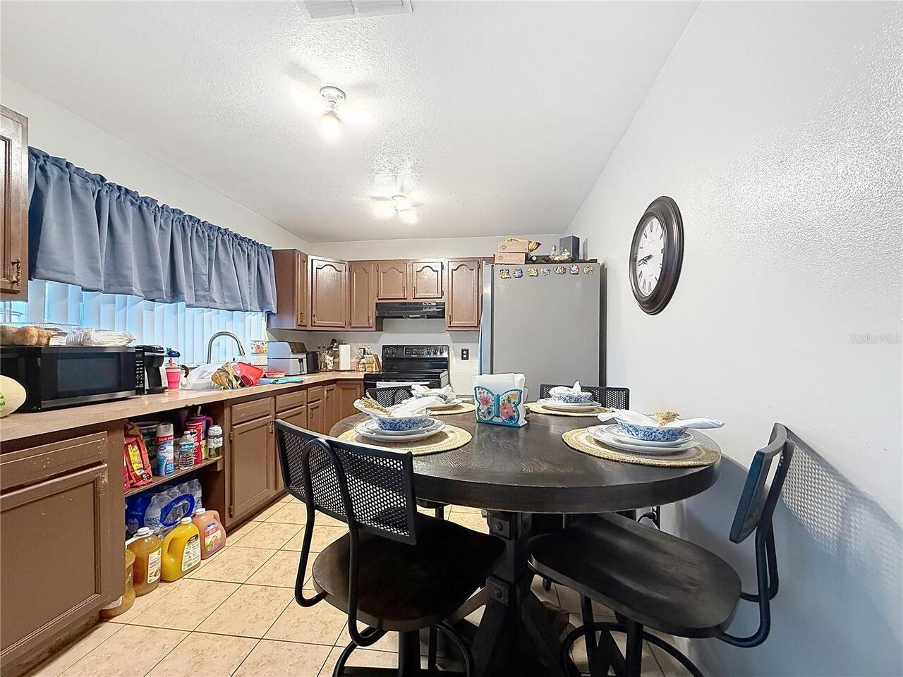 Listing Photo 8