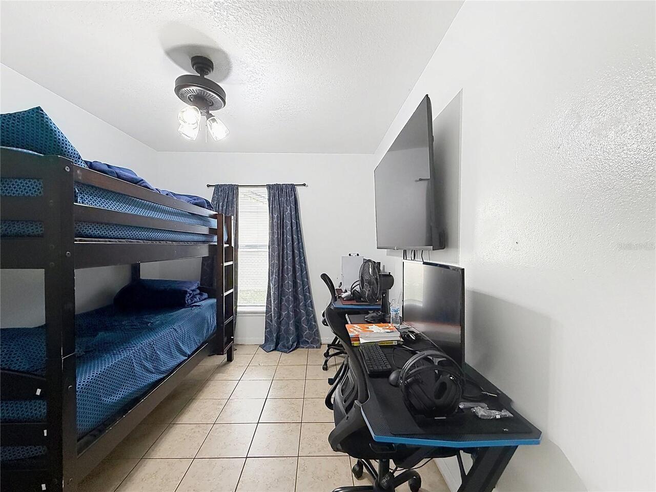Listing Photo 9