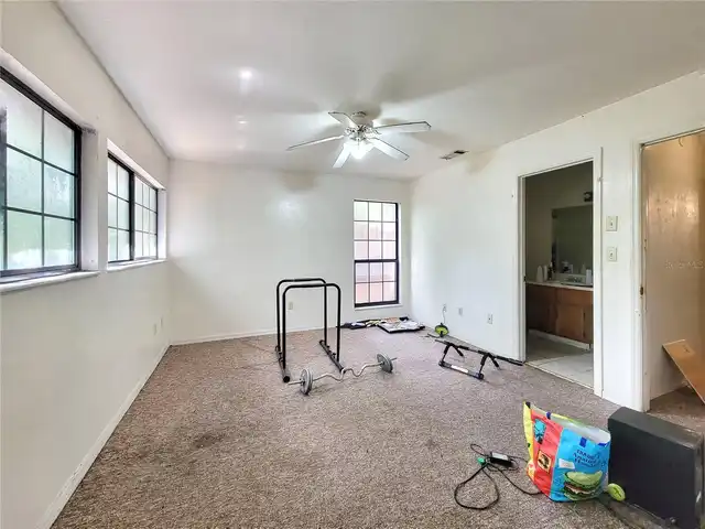 Listing Photo 22