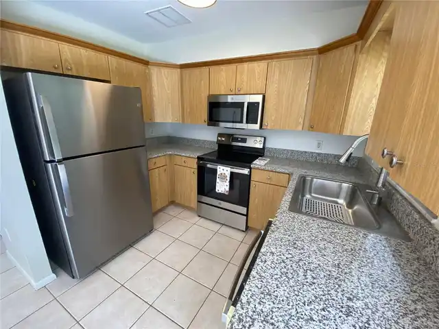 Listing Photo 7